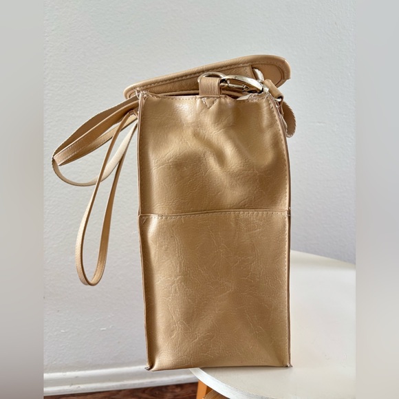 BEIS The Work Tote in Beige - Picture 5 of 16